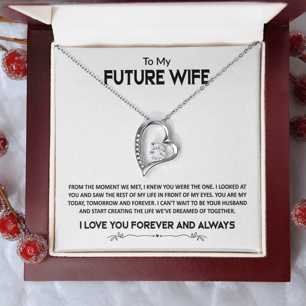 FROM THE MOMENT WE MET - Forever Love Necklace