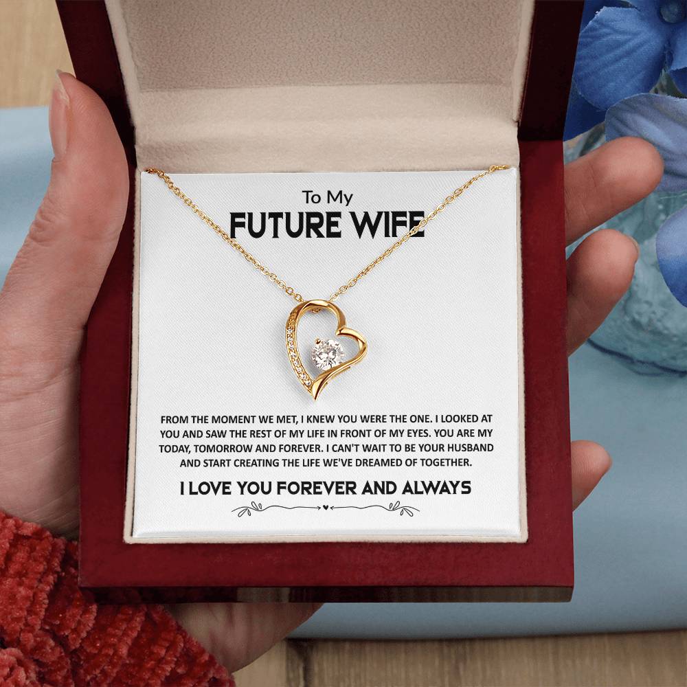 FROM THE MOMENT WE MET - Forever Love Necklace