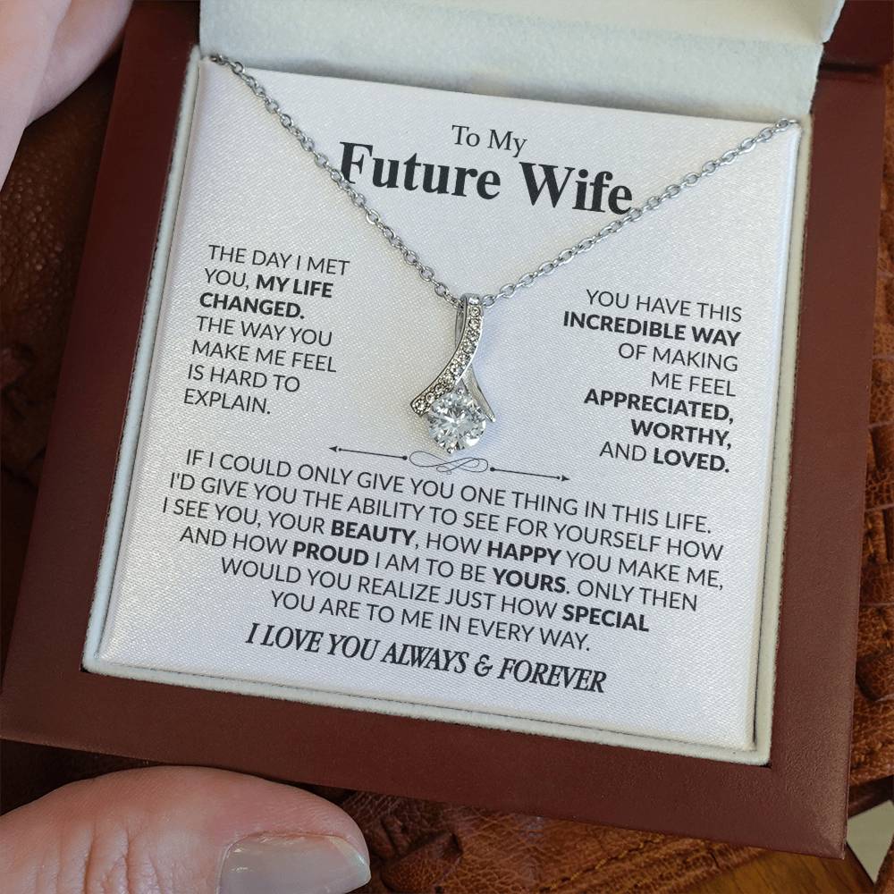 THE DAY I MET YOU - Alluring Necklace