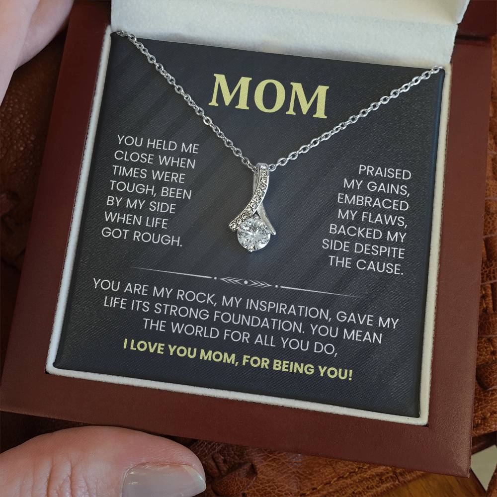 MOM - Alluring Necklace