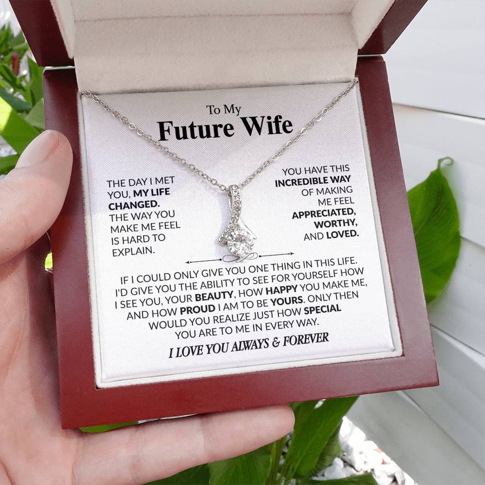THE DAY I MET YOU - Alluring Necklace