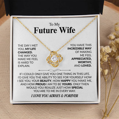 THE DAY I MET YOU - Knot Necklace