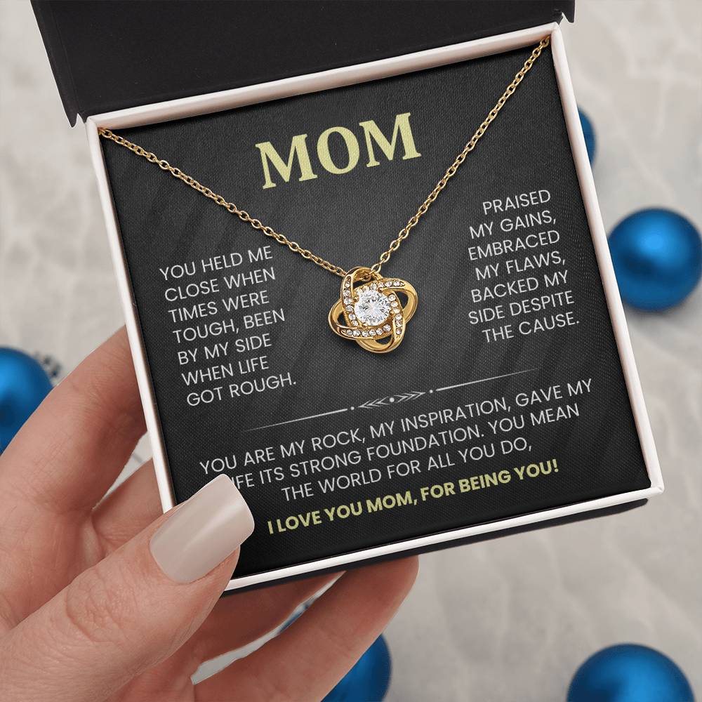 MOM - Knot Necklace