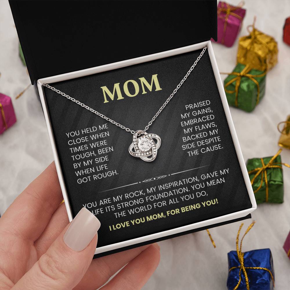 MOM - Knot Necklace